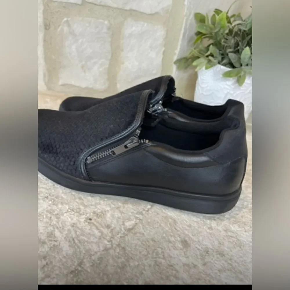 Aldo black on black slip on sneakers sz 9